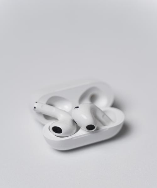 如何鉴别真假苹果AirPods3耳机（详解鉴别真假AirPods3的技巧）