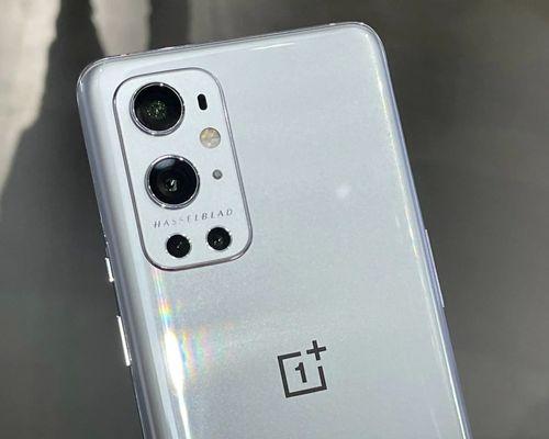 全面评测一加新旗舰OnePlus7Pro（全方位解读一加7Pro的创新设计、顶级性能和令人赞叹的屏幕）