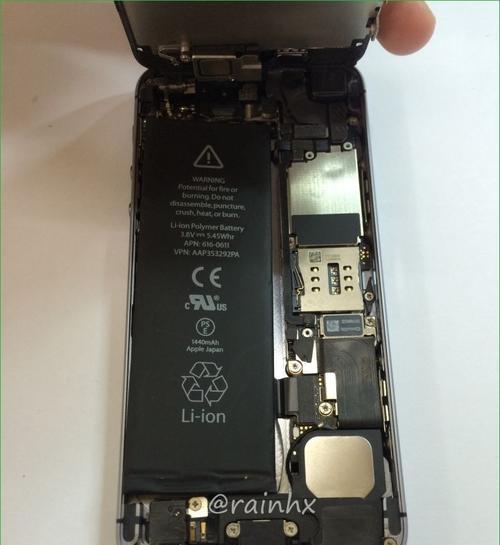 iPhone5屏幕及听筒更换教程（快速学会更换iPhone5屏幕和听筒的方法）